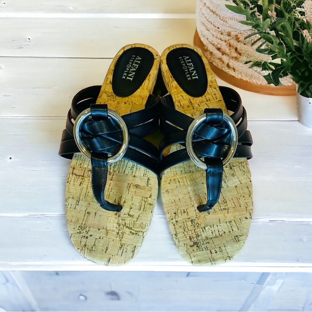 NIB Alfani Women's Size 8 Carrle Flat Sandals